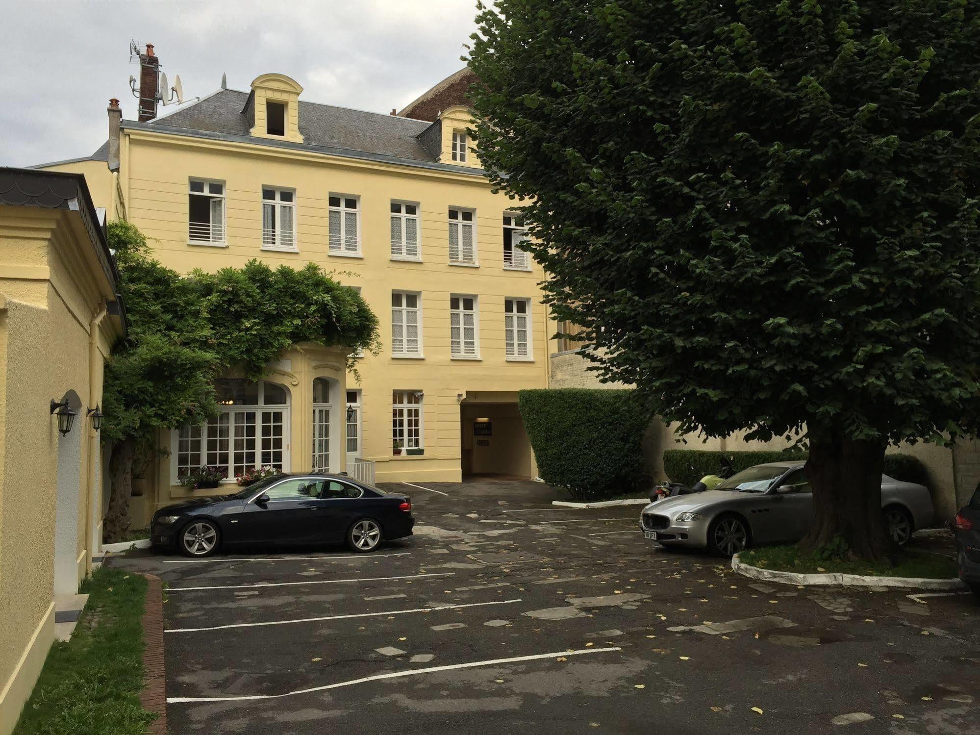 Hotel Memorial Saint-Quentin  Exterior foto